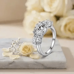 🔥Secret VIP Sale! 🔓 80% OFF The Flawless 4-Carat Trinity Ring - Outshines Diamonds, Zero Guilt